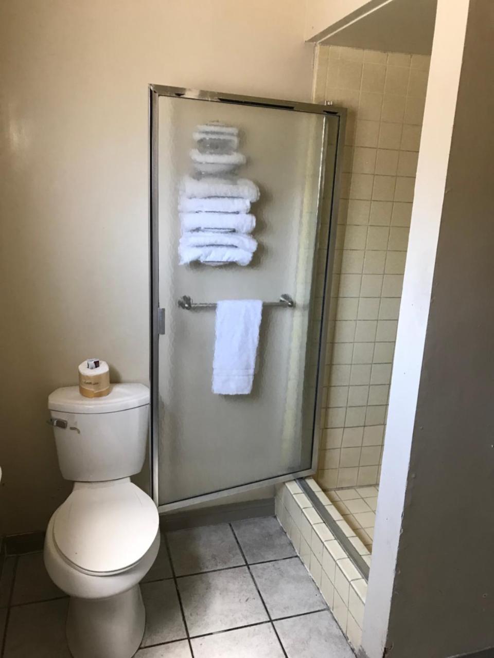 Akua Motor Hotel Anaheim Esterno foto