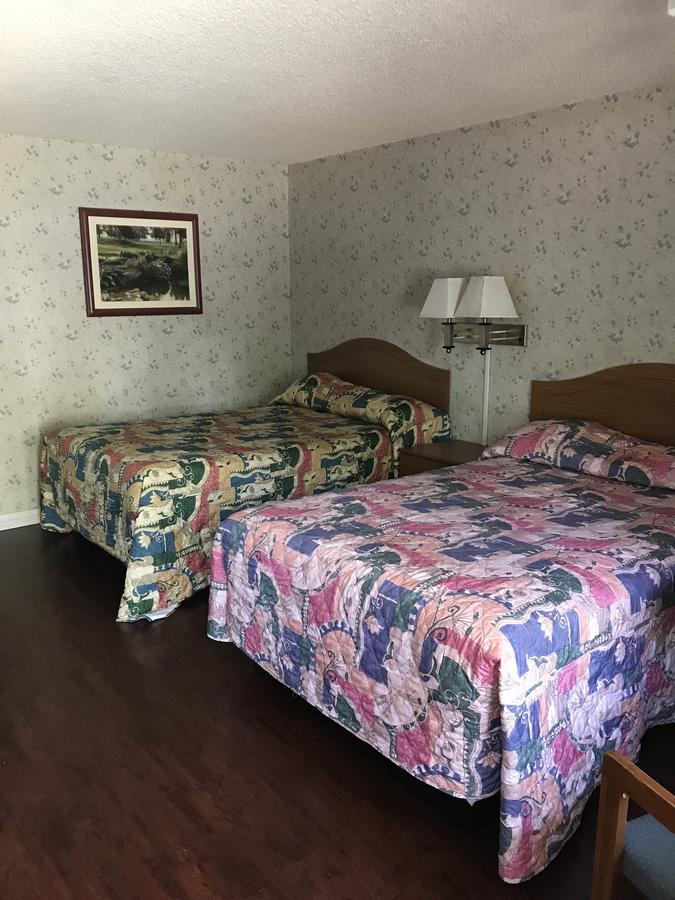 Akua Motor Hotel Anaheim Esterno foto